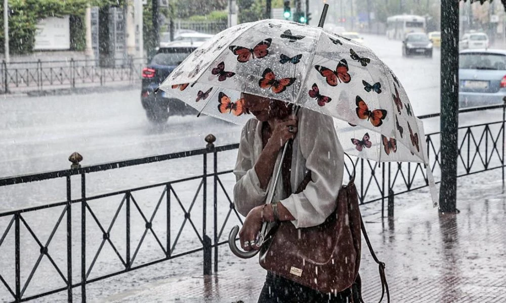  Βροχές και καταιγίδες αύριο σε όλη τη χώρα – Που θα σημειωθούν χιονοπτώσεις